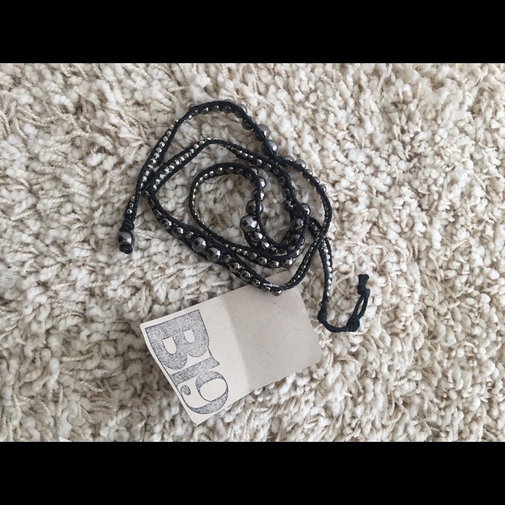 Bracelet black B19